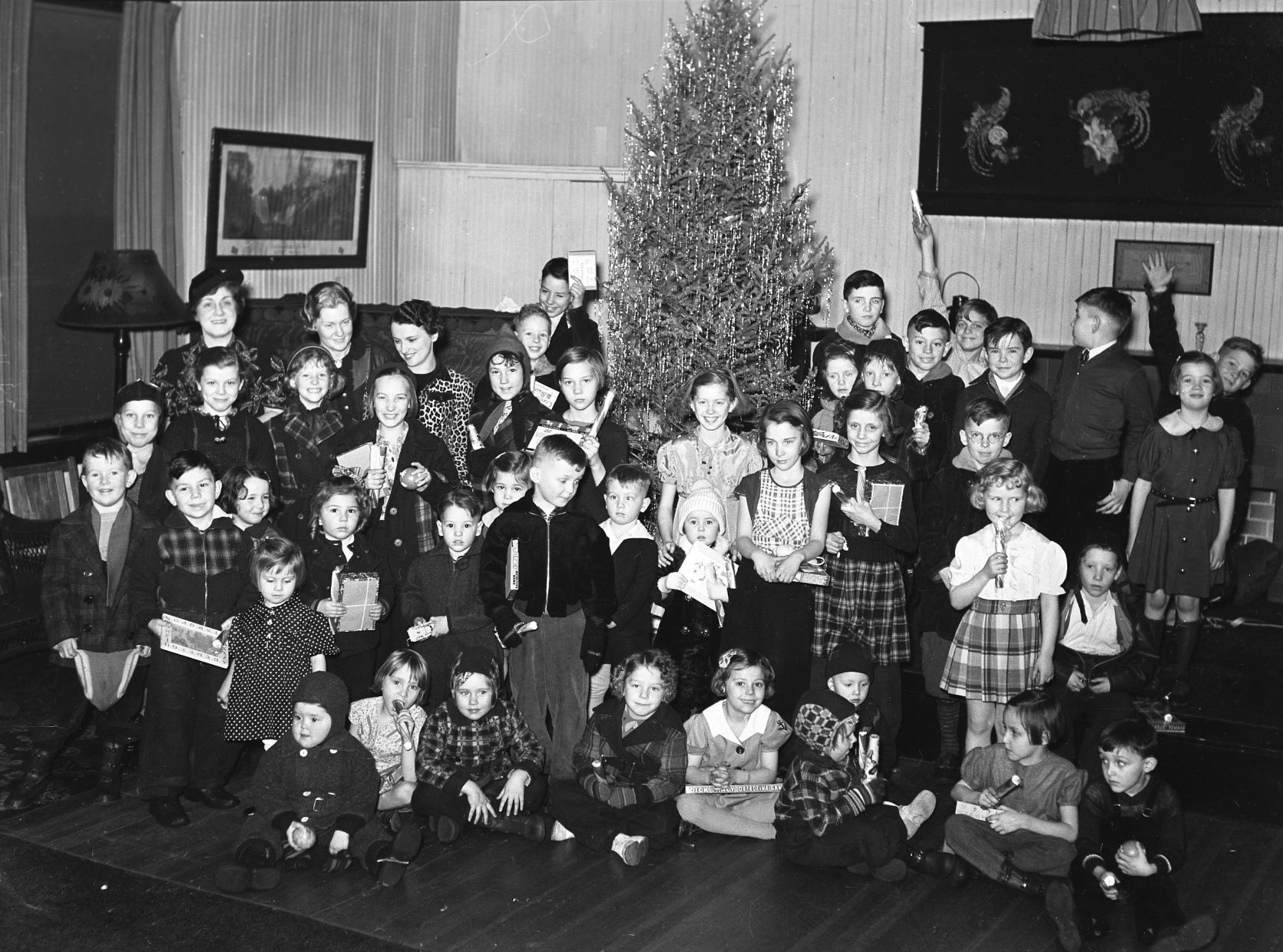 Children at party SL2902.jpg